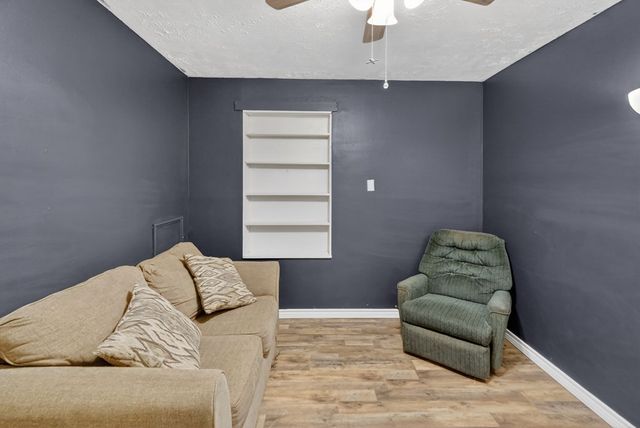 1912 W County Rd 130, Midland, TX 79706