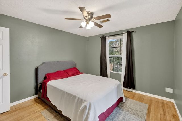 1912 W County Rd 130, Midland, TX 79706