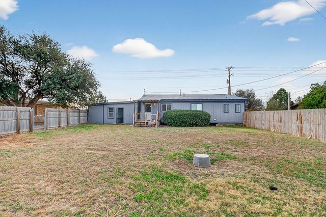 1912 W County Rd 130, Midland, TX 79706