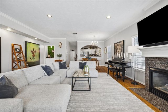 2309 Nicholson Street, Houston, TX 77008