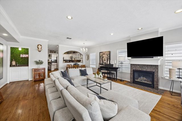 2309 Nicholson Street, Houston, TX 77008