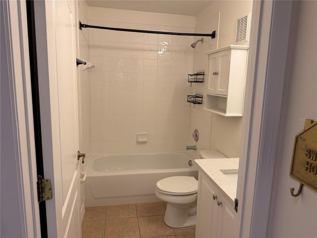 692 SEABROOK COURT 102, Altamonte Springs, FL 32714