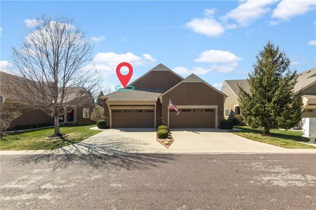 15702 Lowell Lane, Overland Park, KS 66223