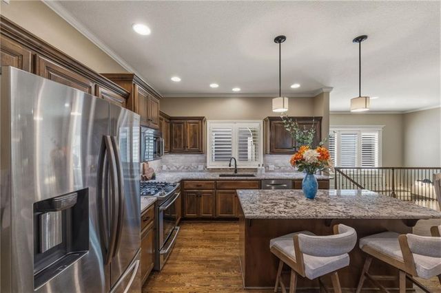 15702 Lowell Lane, Overland Park, KS 66223