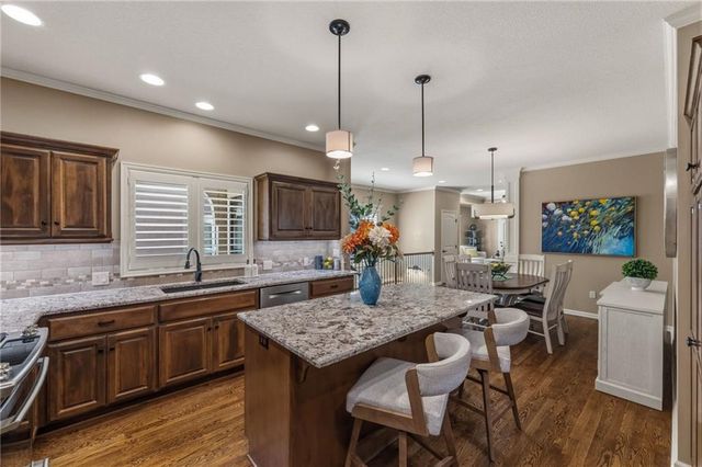 15702 Lowell Lane, Overland Park, KS 66223