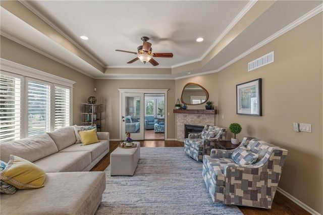 15702 Lowell Lane, Overland Park, KS 66223