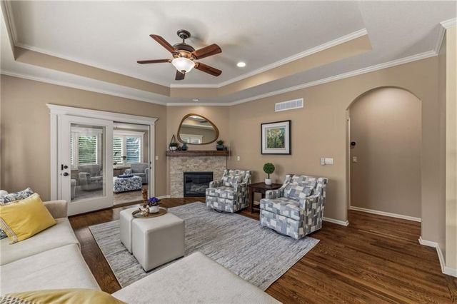 15702 Lowell Lane, Overland Park, KS 66223