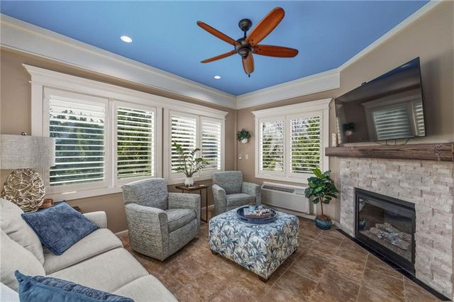 15702 Lowell Lane, Overland Park, KS 66223