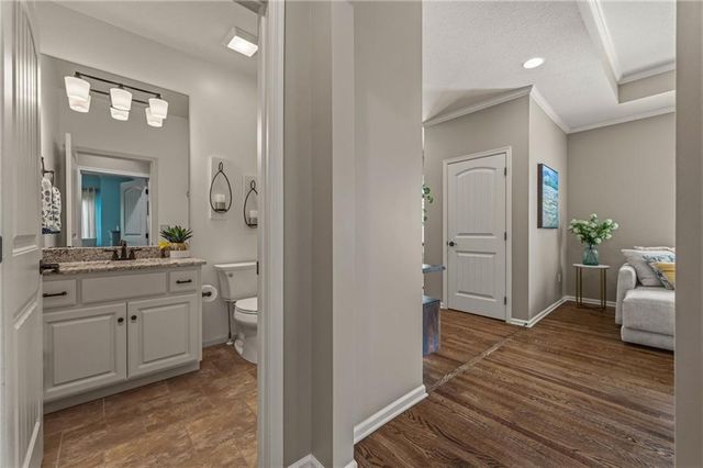 15702 Lowell Lane, Overland Park, KS 66223