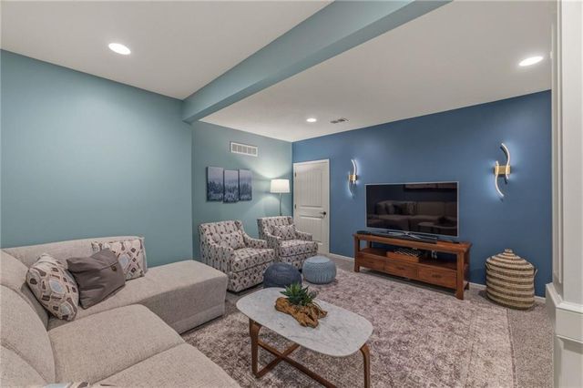 15702 Lowell Lane, Overland Park, KS 66223