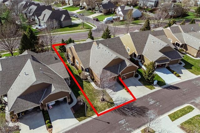 15702 Lowell Lane, Overland Park, KS 66223