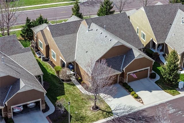 15702 Lowell Lane, Overland Park, KS 66223
