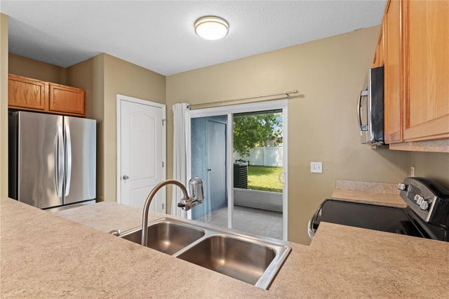 122 WILTON CIRCLE, Sanford, FL 32773