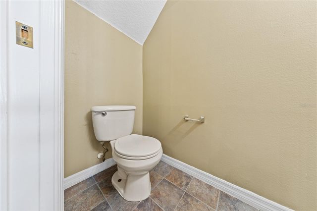 122 WILTON CIRCLE, Sanford, FL 32773