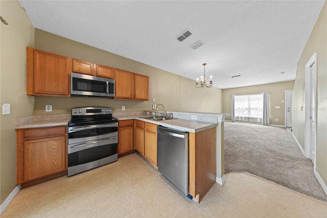 122 WILTON CIRCLE, Sanford, FL 32773