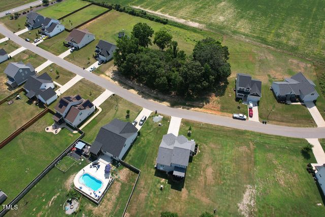 100 Brodie Rose Landing Way, Smithfield, NC 27577