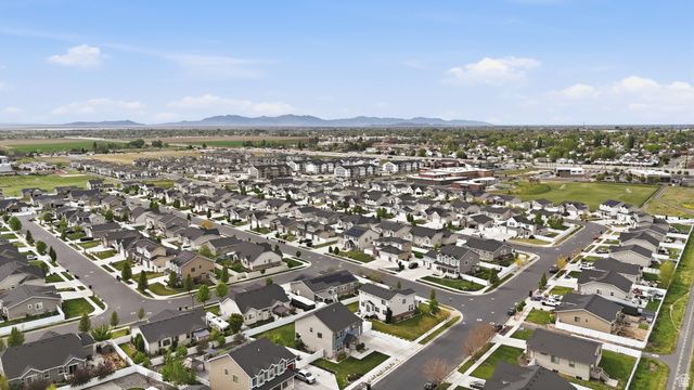 534 S 1350 W, Syracuse, UT 84075