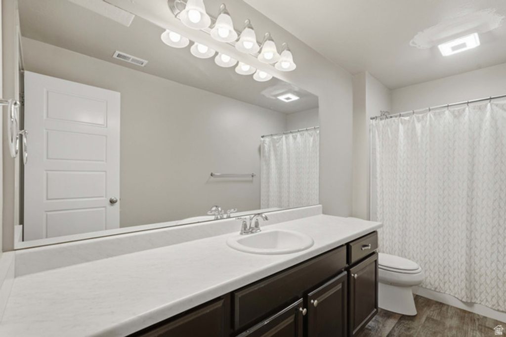 Image 22 of property listing at 534 S 1350 W, Syracuse, UT 84075