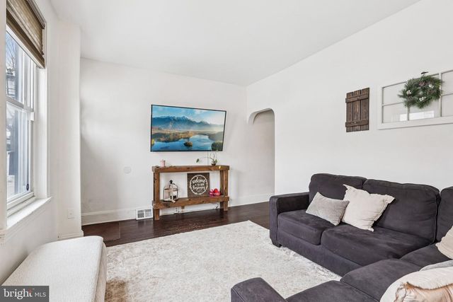 4552 WILDE ST, Philadelphia, PA 19127