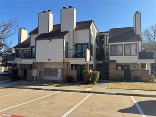 2300 Bamboo Drive N306, Arlington, TX 76006