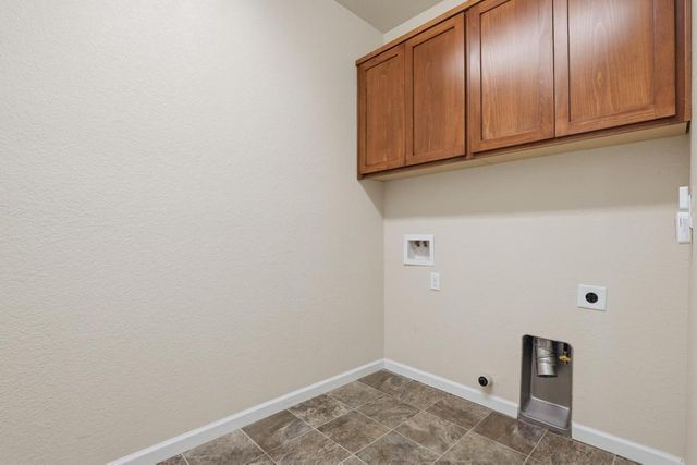 5674 Meadow Brook Way, Marysville, CA 95901