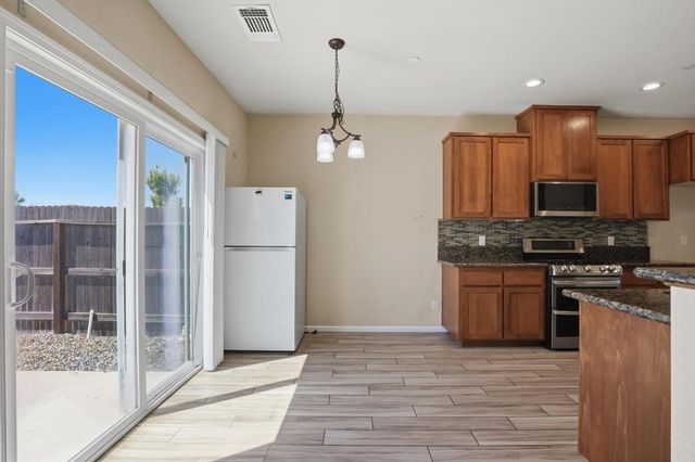5674 Meadow Brook Way, Marysville, CA 95901