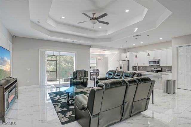 3309 30th ST SW, Lehigh Acres, FL 33976