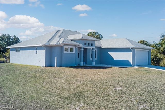 3309 30th ST SW, Lehigh Acres, FL 33976