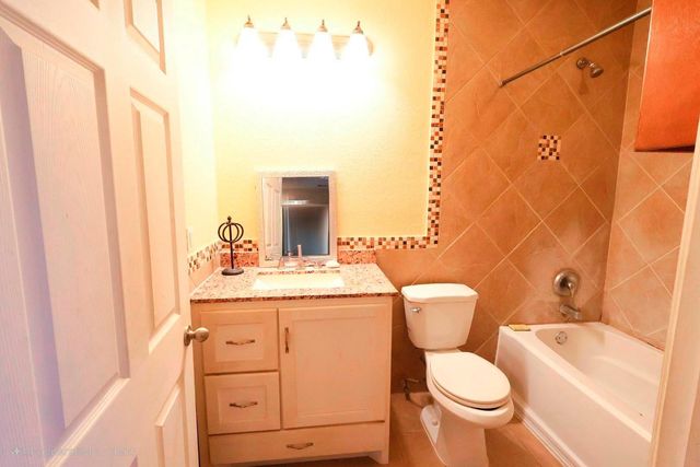 1110 Paul Quinn Street, Houston, TX 77091