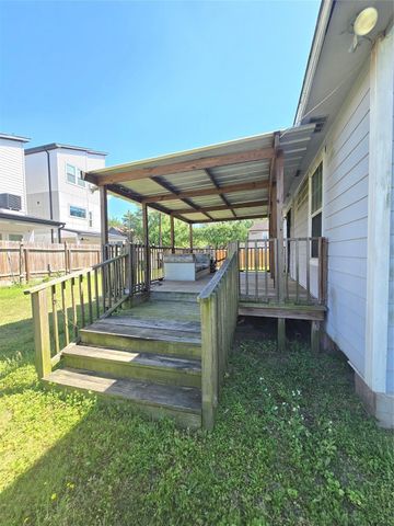 1110 Paul Quinn Street, Houston, TX 77091