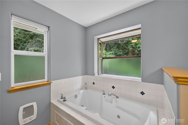 4819 Woodside Dr Drive, Anacortes, WA 98221