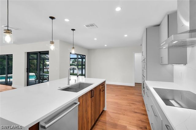 190 Dan River CT, Marco Island, FL 34145