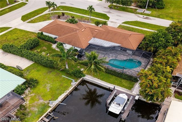 190 Dan River CT, Marco Island, FL 34145