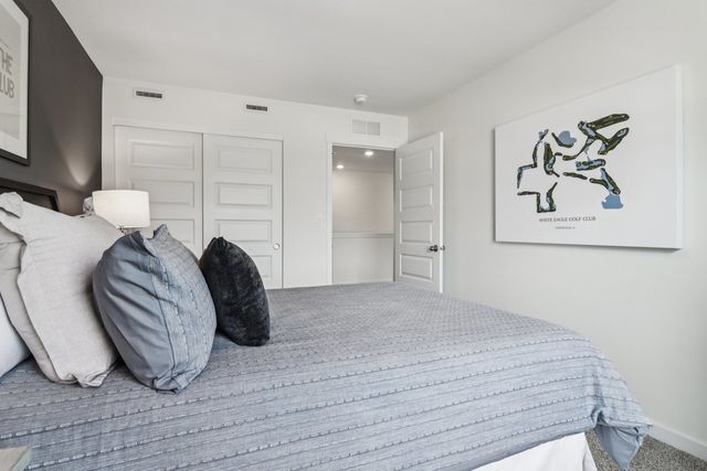 1436 Vintage Drive, Oswego, IL 60543