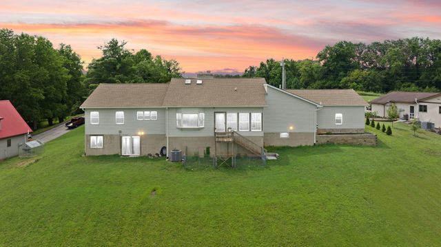 1636 Green Hill Estates Road, Monticello, KY 42633