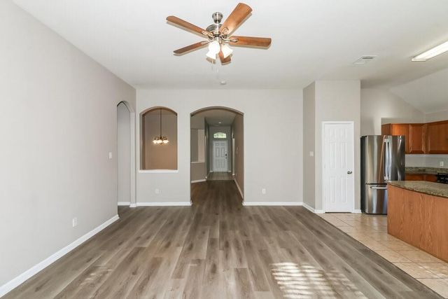 21807 Cascade Hollow Lane, Spring, TX 77379