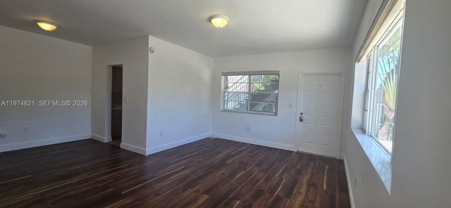 8430 Harding Ave 3, Miami Beach, FL 33141