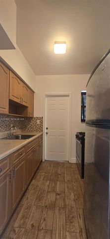 8430 Harding Ave 3, Miami Beach, FL 33141