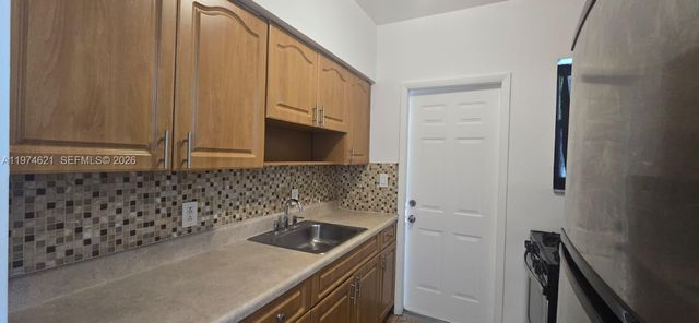 8430 Harding Ave 3, Miami Beach, FL 33141