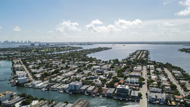 8430 Harding Ave 3, Miami Beach, FL 33141