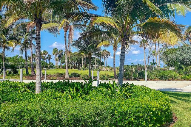 8430 Harding Ave 3, Miami Beach, FL 33141