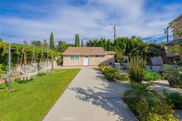 5848 Cleon Avenue, North Hollywood, CA 91601