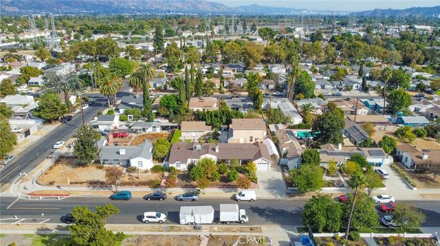 5848 Cleon Avenue, North Hollywood, CA 91601