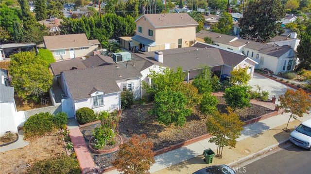 5848 Cleon Avenue, North Hollywood, CA 91601