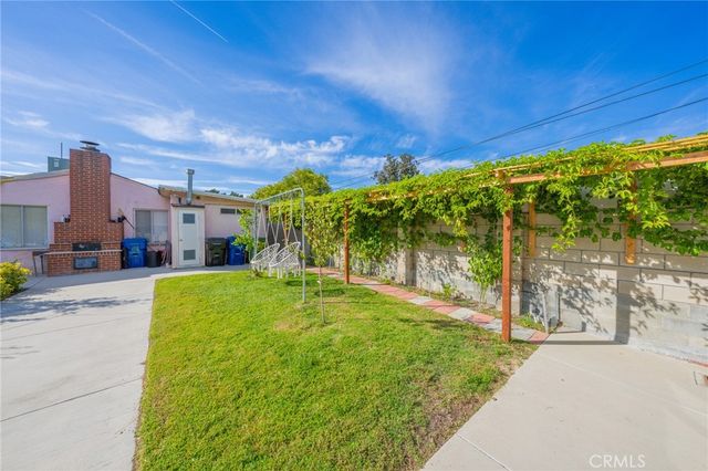 5848 Cleon Avenue, North Hollywood, CA 91601