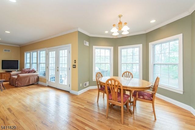 721 Ringwood Ave, Pompton Lakes Boro, NJ 07442