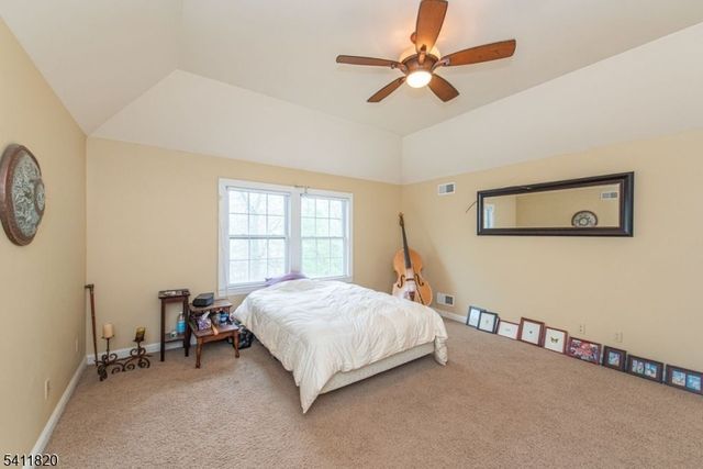 721 Ringwood Ave, Pompton Lakes Boro, NJ 07442