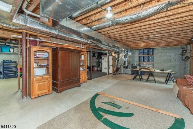 721 Ringwood Ave, Pompton Lakes Boro, NJ 07442