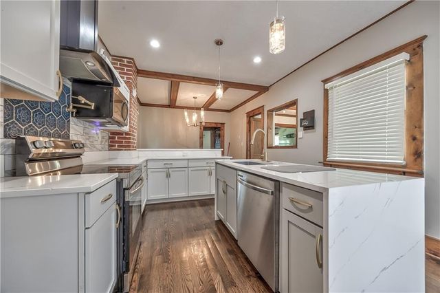 2941 Victor Street, Kansas City, MO 64128