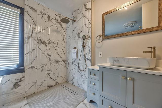 2941 Victor Street, Kansas City, MO 64128